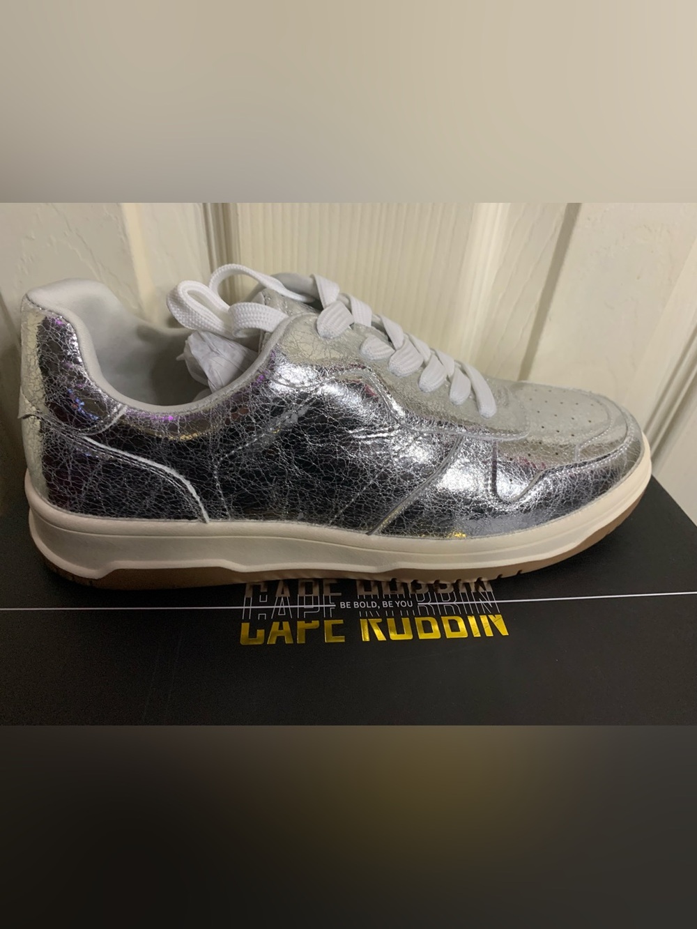Cape Robbin Elisha Metallic crackled Sneakers